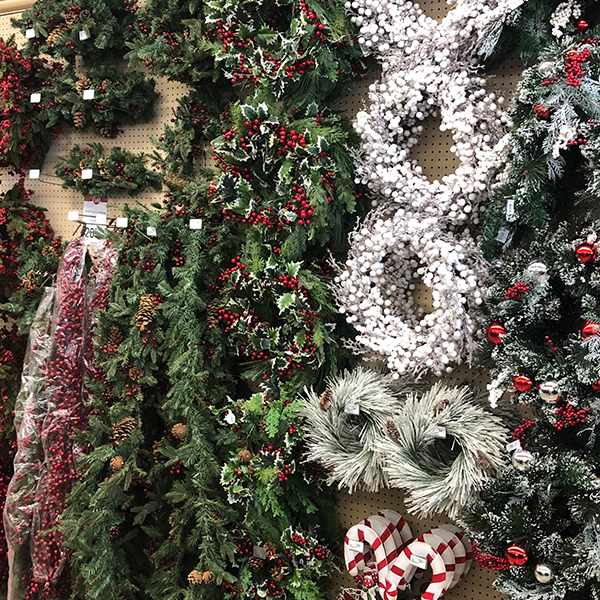 Artificial Wreaths, Garlands & Swags