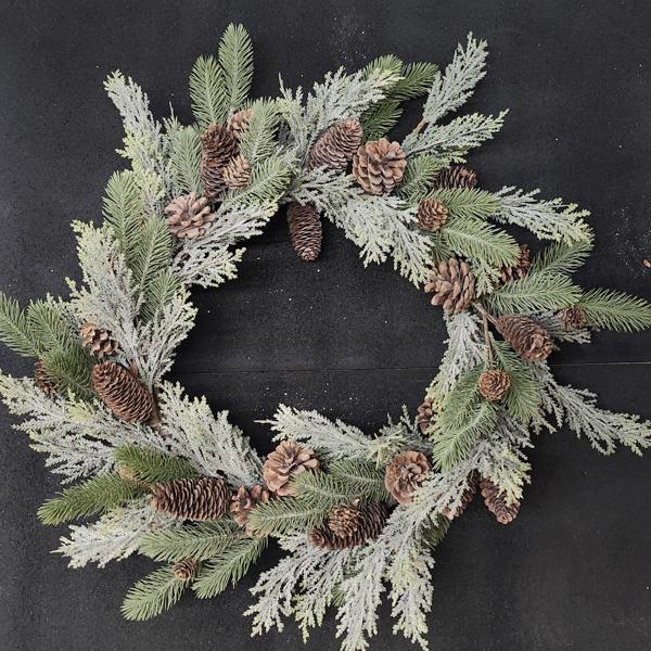 Wreath Atlas Green 22 in